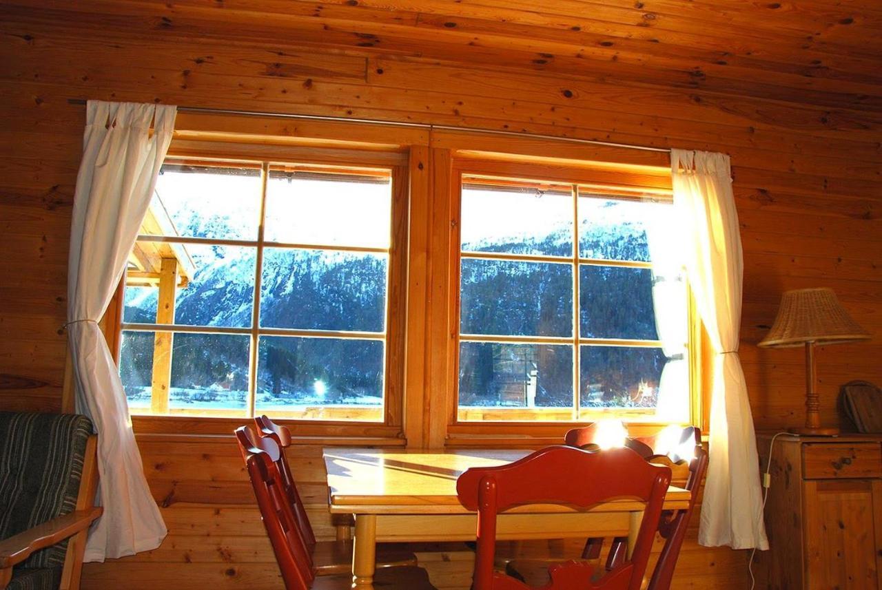 Villa Kalvatn Turistsenter à Austefjorden Extérieur photo
